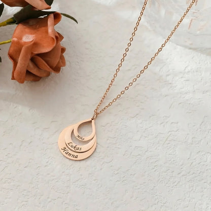 EwigeTropfen™ – Tropfen-Anhänger Halskette mit 3 Namen